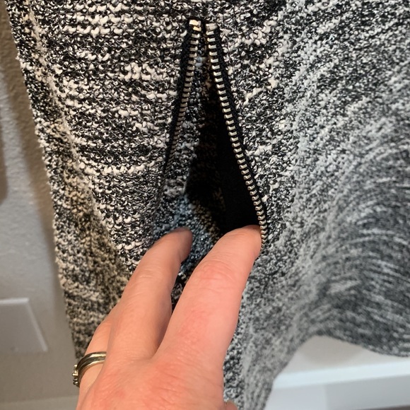 Gap Gray Tunic with pockets - Picture 5 of 5